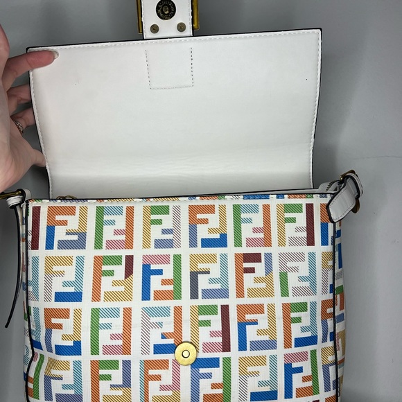 SOLD Fendi - Picture 4 of 10